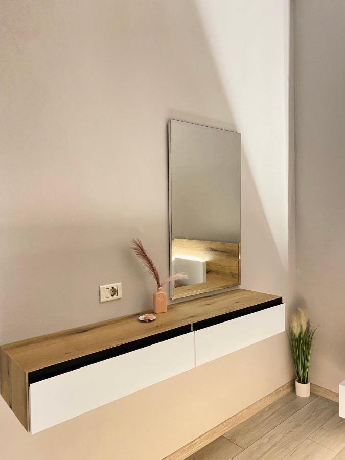 Newly Renovated One Bedroom Apartment In Tiran Dış mekan fotoğraf